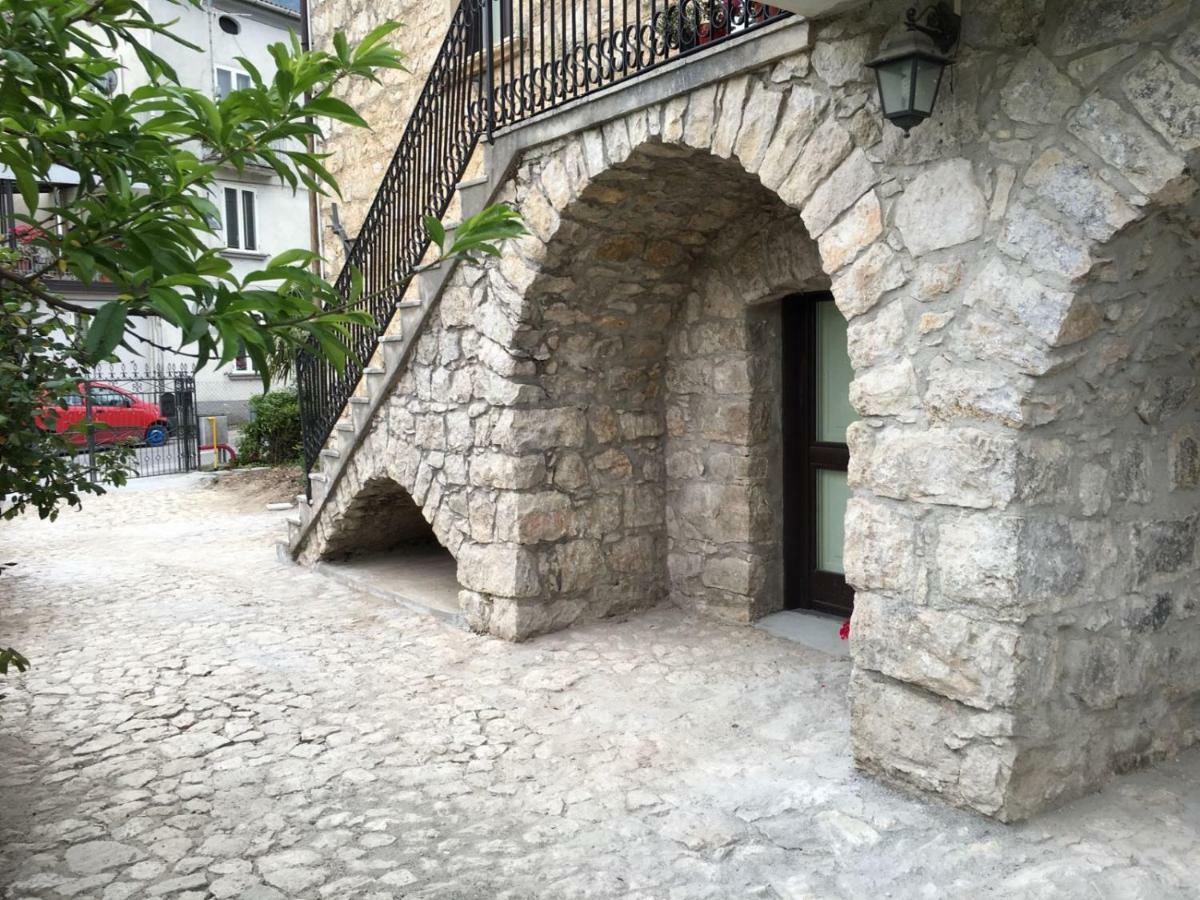 Casa Sarlo Aparthotel Petina Exterior photo