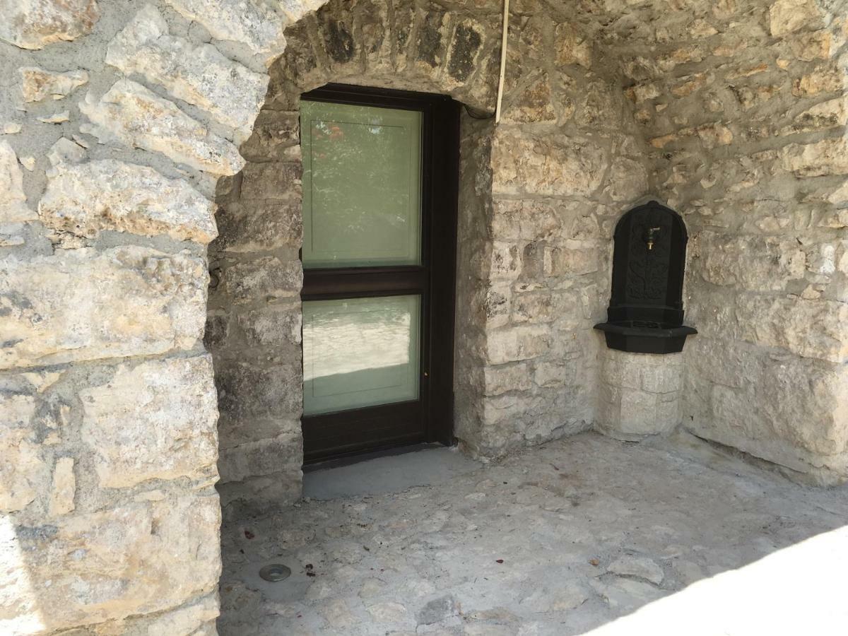 Casa Sarlo Aparthotel Petina Exterior photo