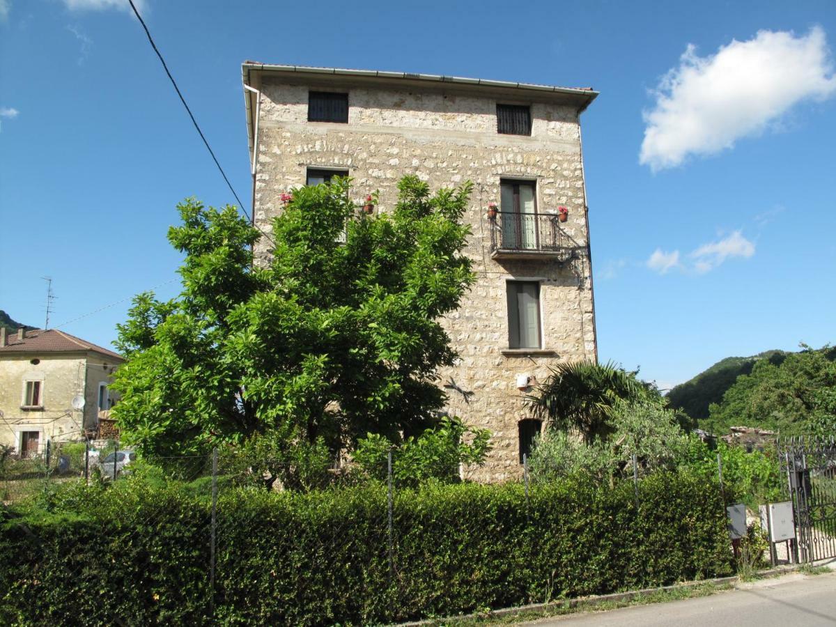 Casa Sarlo Aparthotel Petina Exterior photo